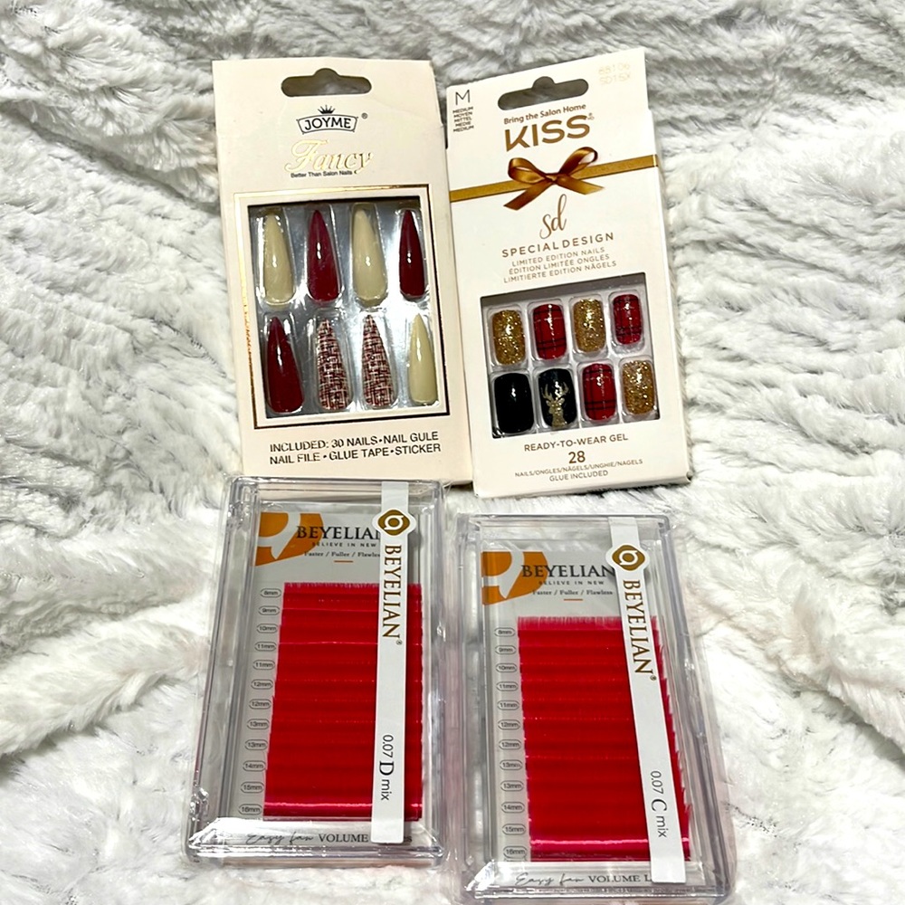 Nail and lashes set.